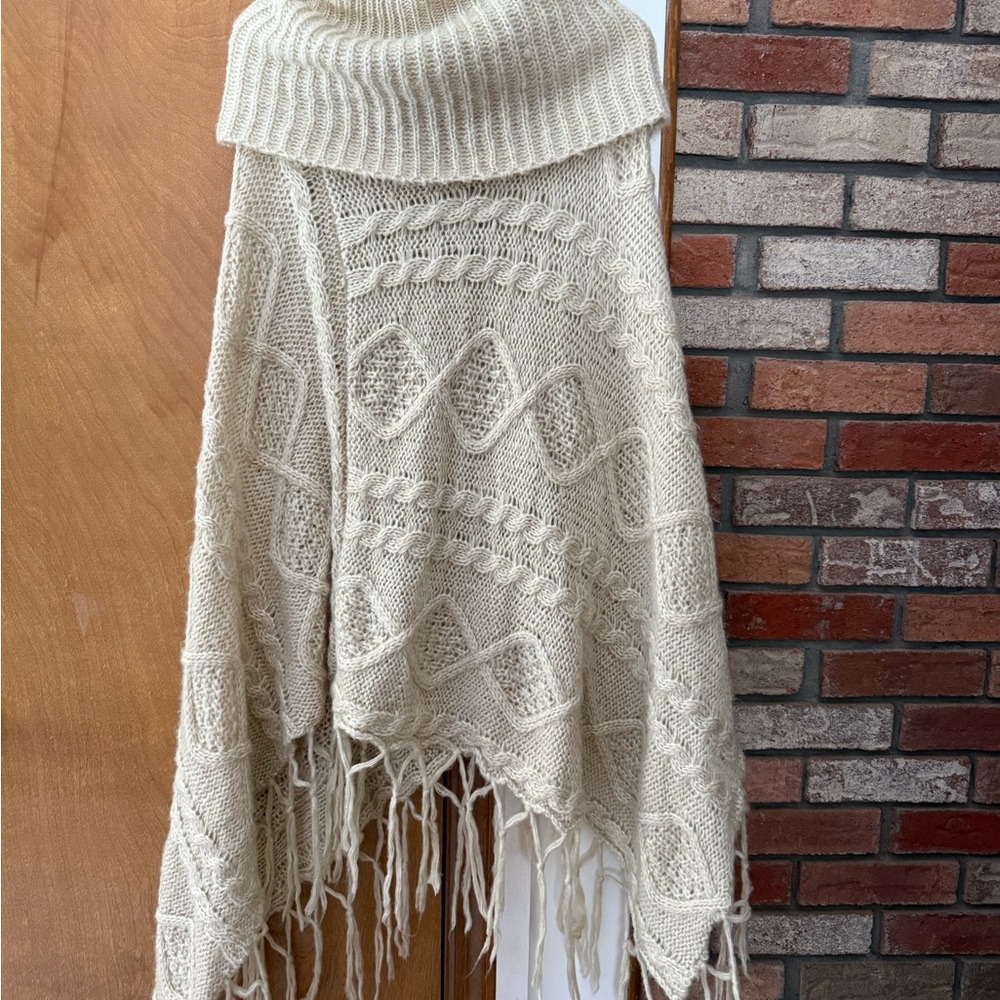 David and Young Cream Knit Turtleneck Poncho